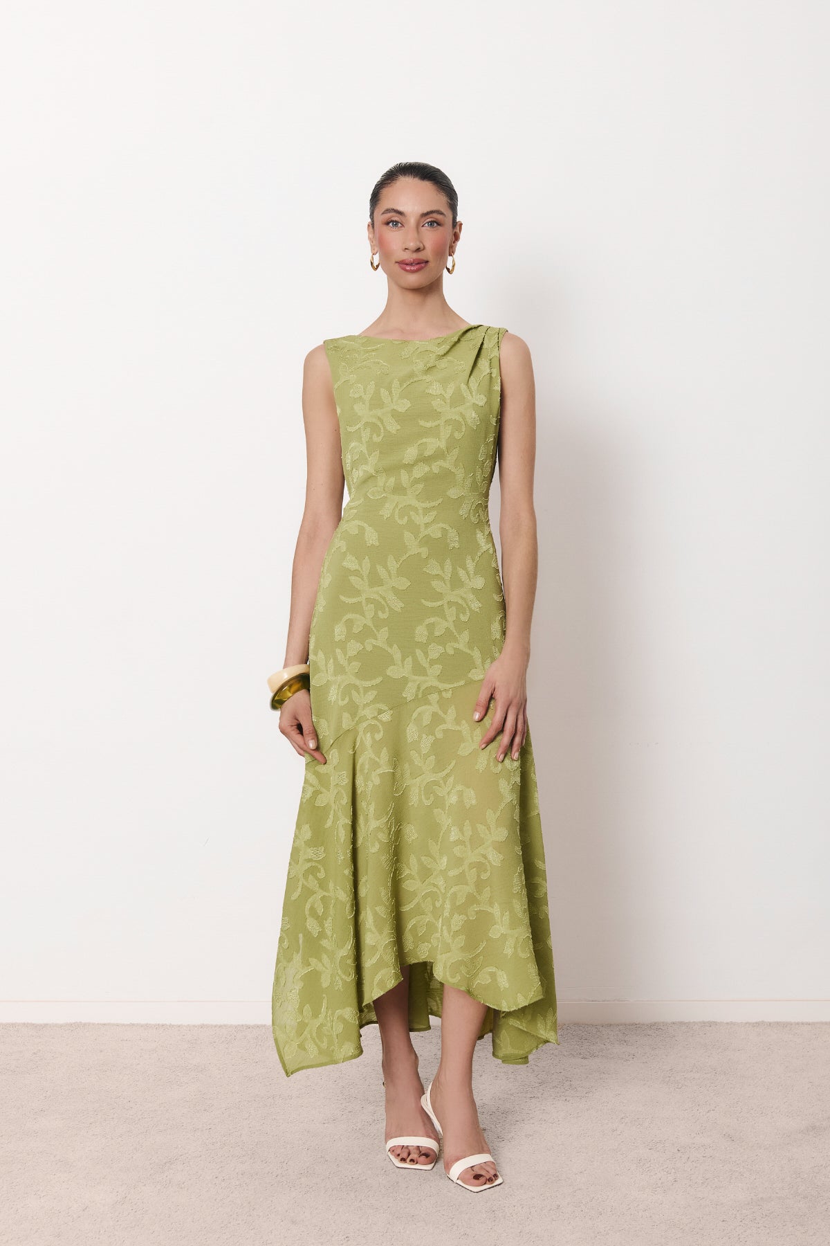 Paloma dress in pistachio green