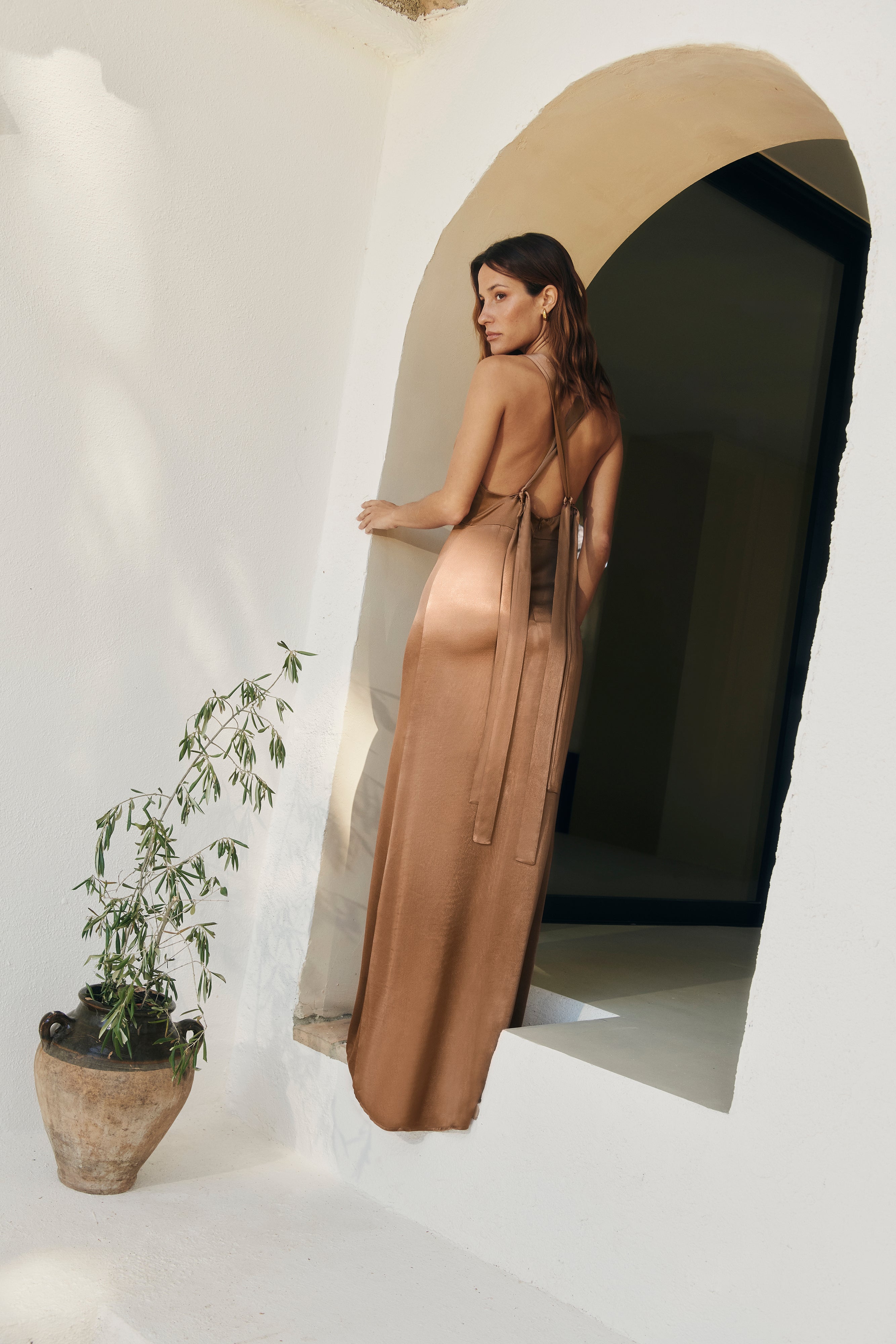 Vestido Alana marrón mocha