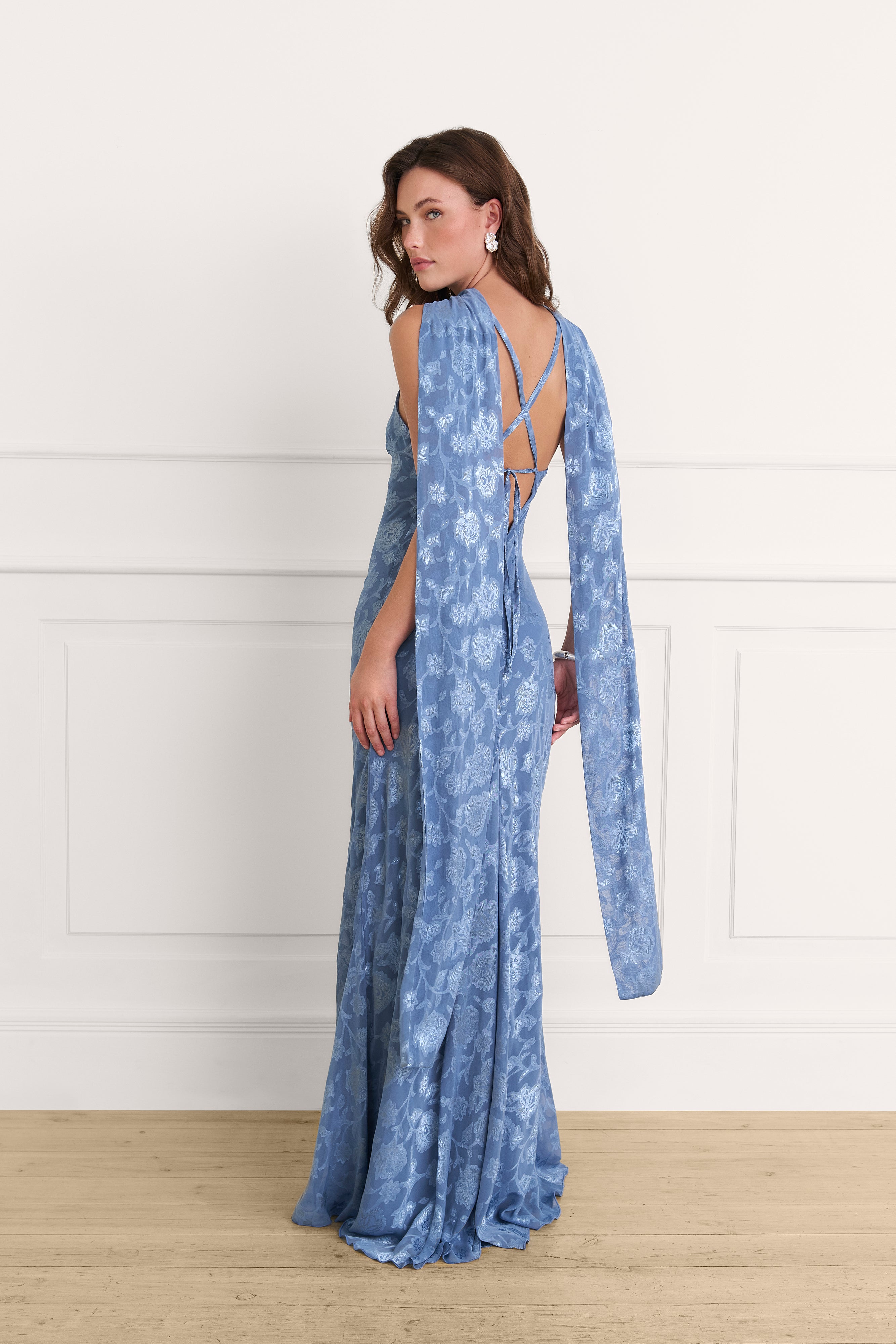 Lys dress in pale blue